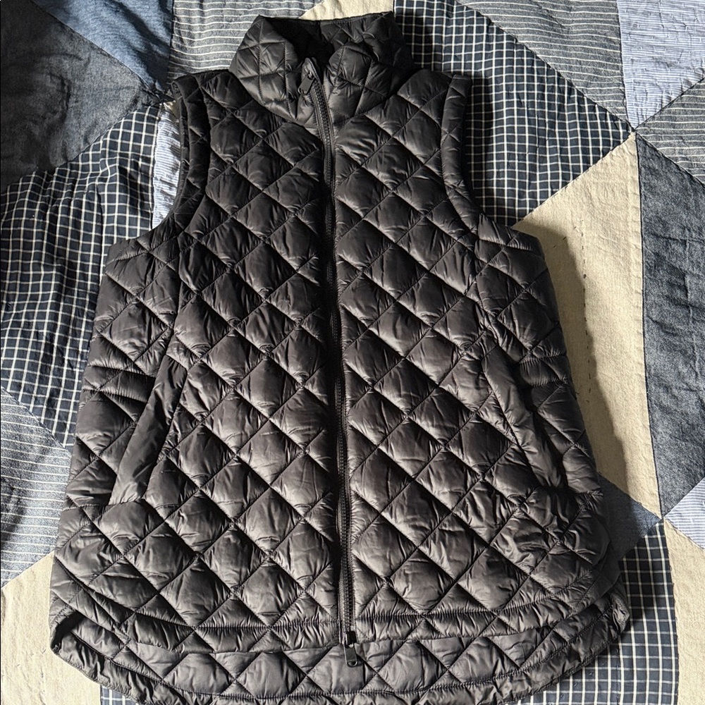 Athleta Black Quilted Puffer Vest